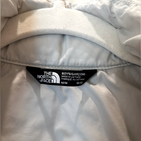 The North Face girls or boys sz M jacket.Perfect condition, worn a couple times. - Picture 10 of 13